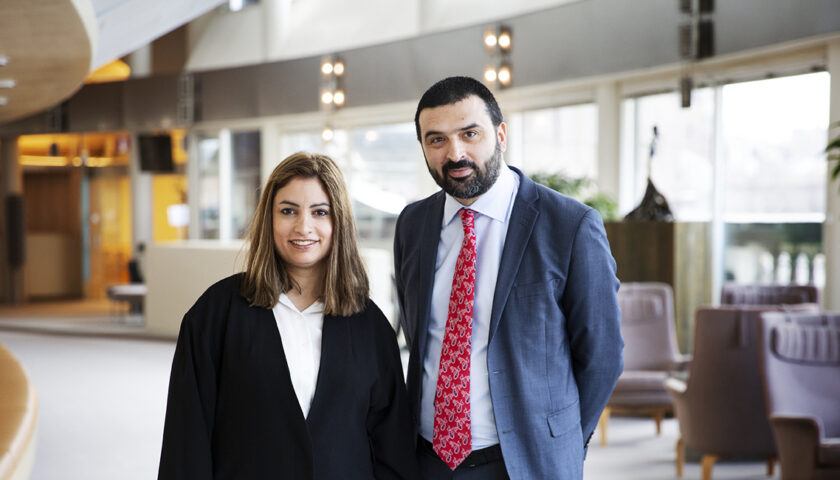 Foto med Nooshi Dadgostar och Ali Esbati